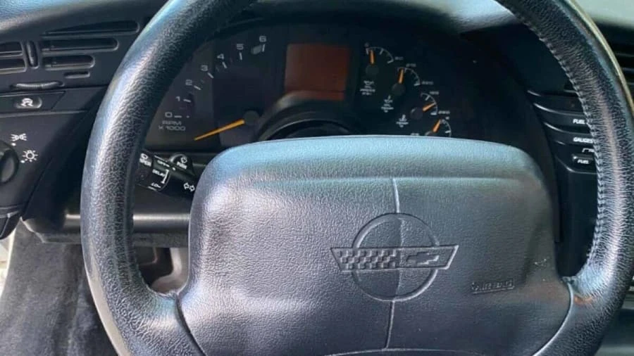 1995 Chevrolet Corvette C4 - Image 8 of 12