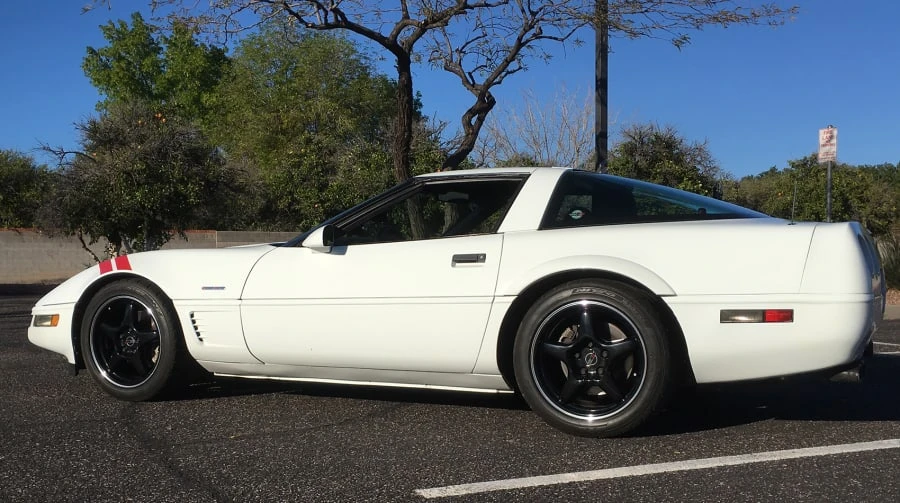 1995 Chevrolet Corvette C4 - Image 2 of 6