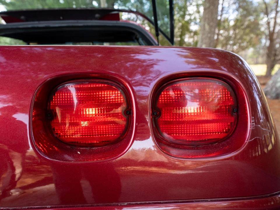 1995 Chevrolet Corvette C4 - Image 24 of 31