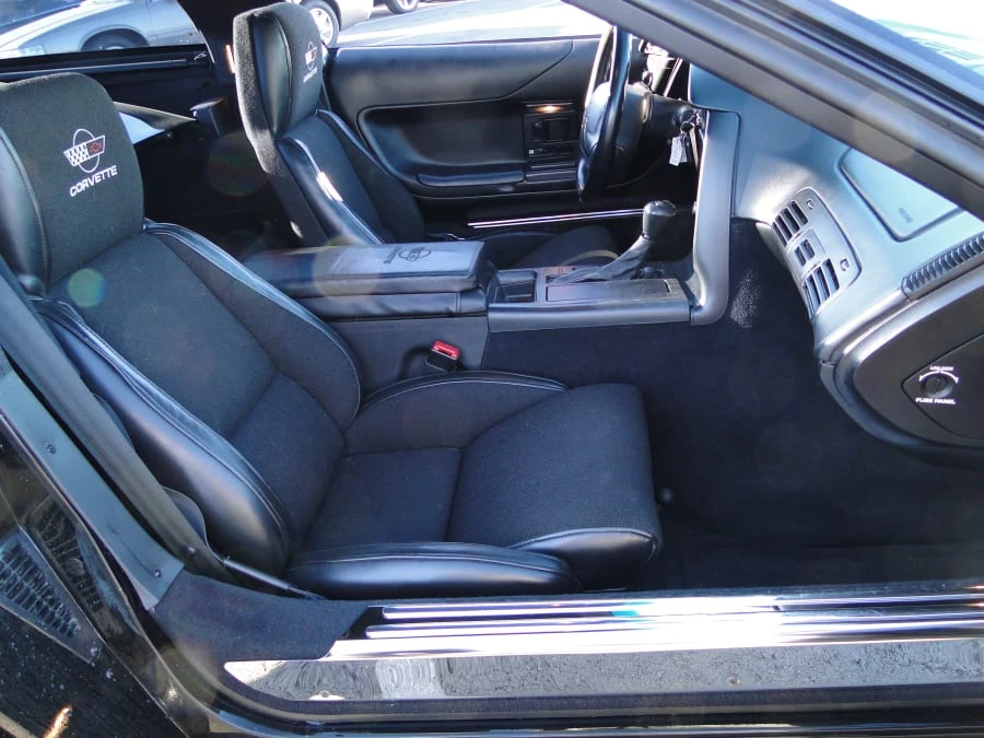 1995 Chevrolet Corvette C4 - Image 3 of 6