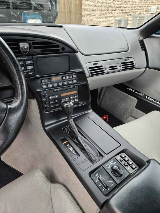 1995 Chevrolet Corvette C4 - Image 12 of 17