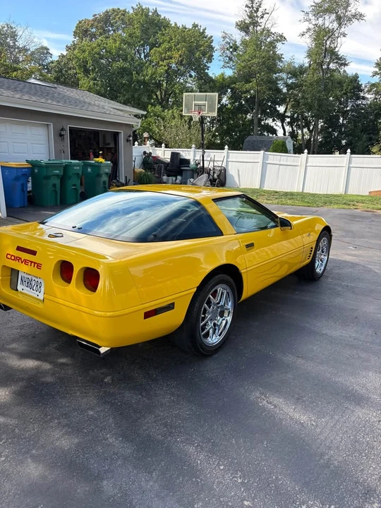 1995 Chevrolet Corvette C4 - Image 3 of 17