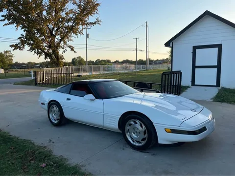 1995 Chevrolet Corvette C4 - Image 4 of 16
