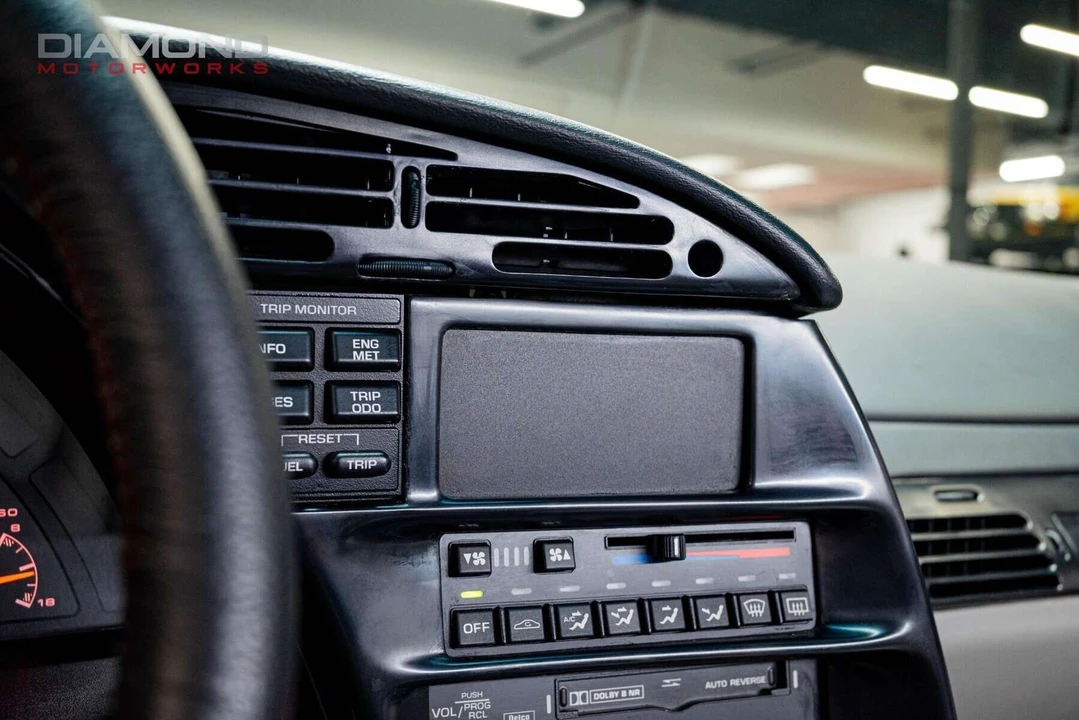 1995 Chevrolet Corvette C4 - Image 24 of 31