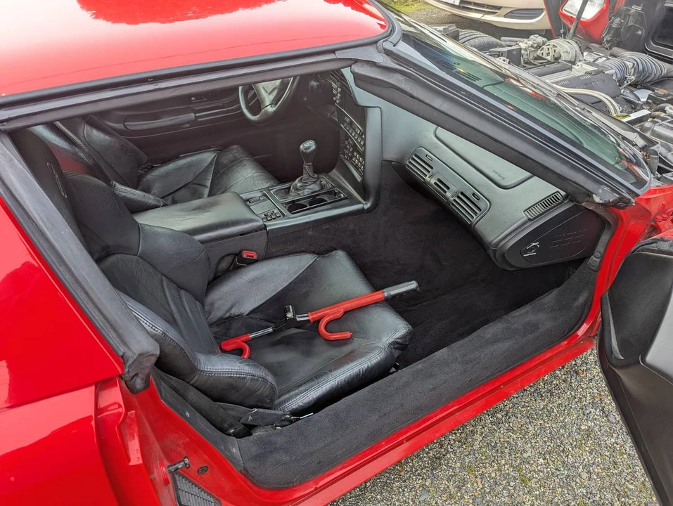 1995 Chevrolet Corvette C4 - Image 16 of 21