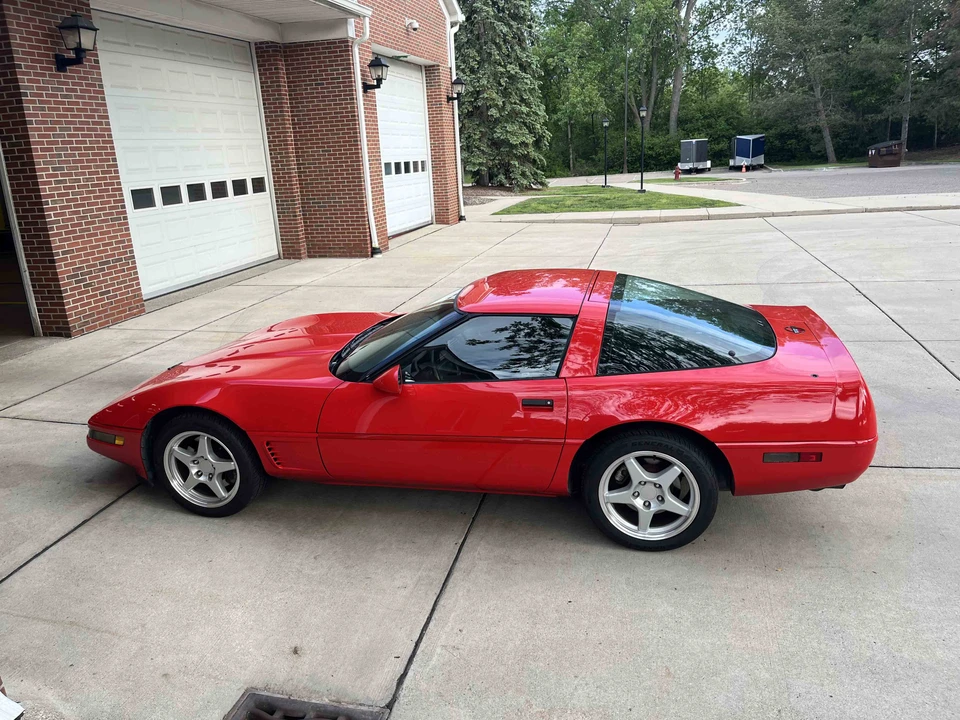 1995 Chevrolet Corvette C4 - Image 10 of 31