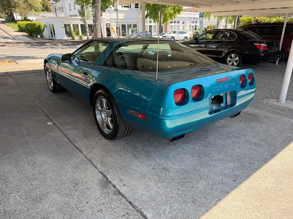 1995 Chevrolet Corvette C4 - Image 3 of 17