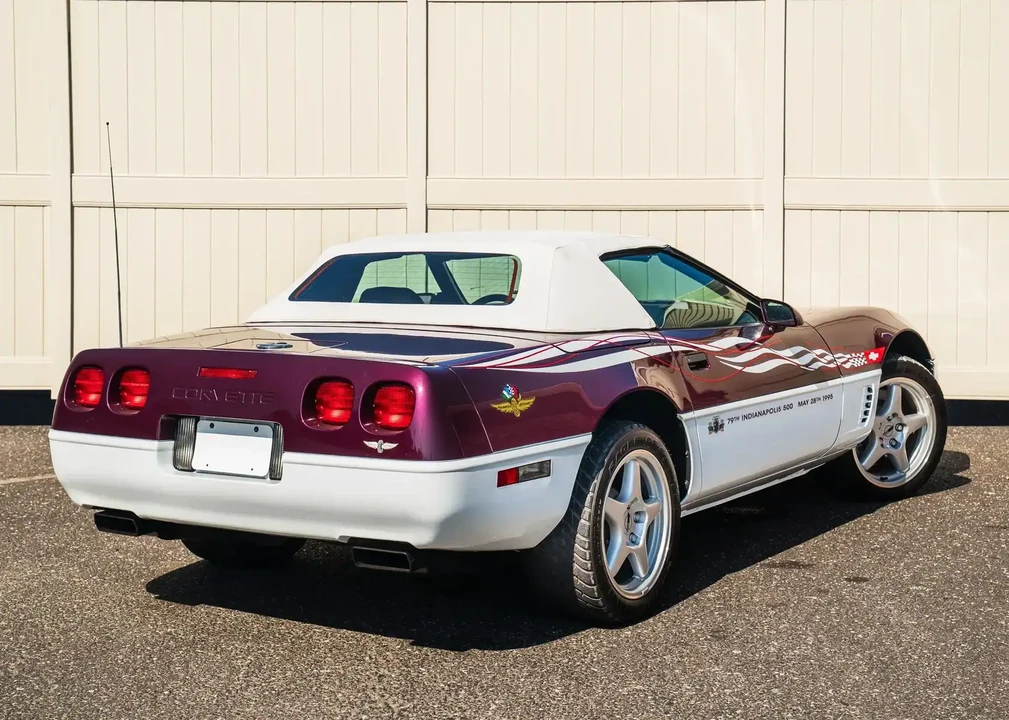 1995 Chevrolet Corvette C4 - Image 19 of 31