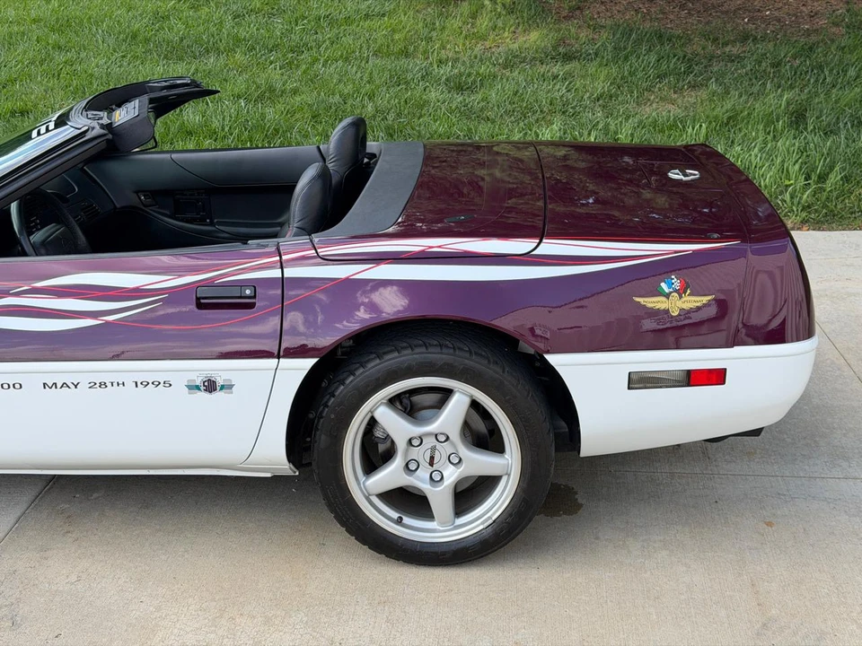 1995 Chevrolet Corvette C4 - Image 10 of 31