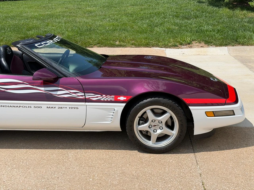 1995 Chevrolet Corvette C4 - Image 21 of 31