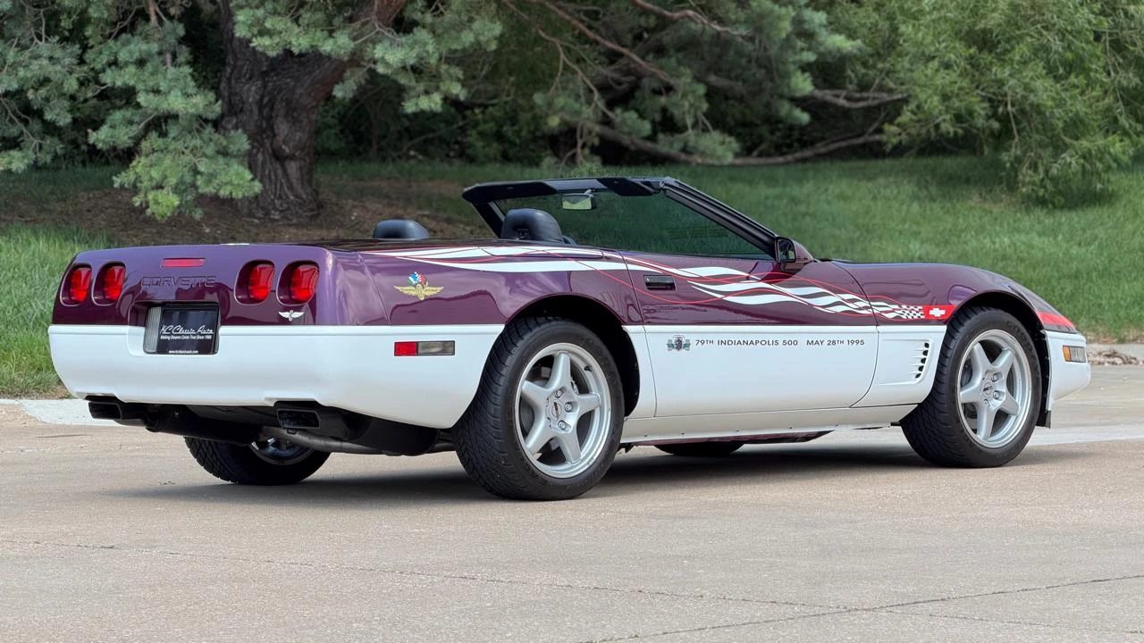 1995 Chevrolet Corvette C4 - Image 16 of 31