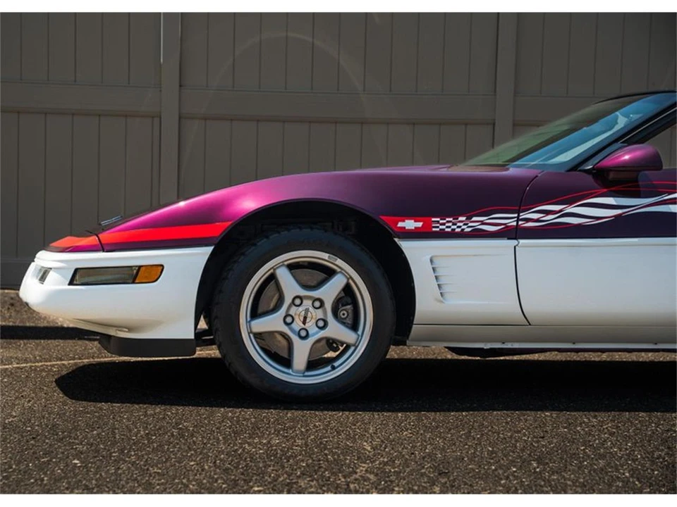 1995 Chevrolet Corvette C4 - Image 8 of 31