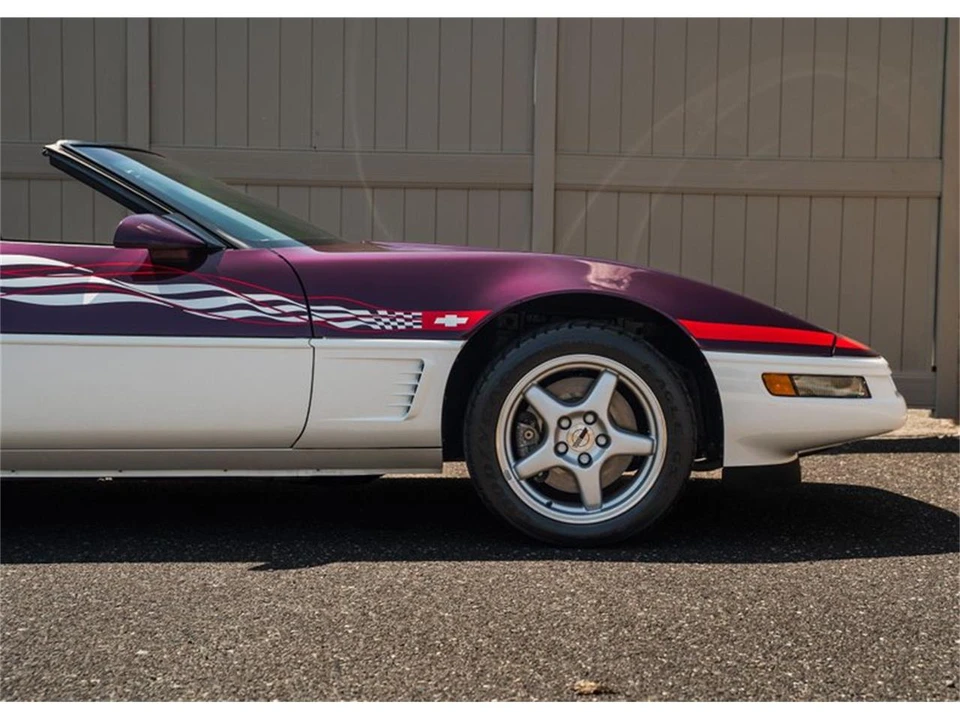 1995 Chevrolet Corvette C4 - Image 18 of 31