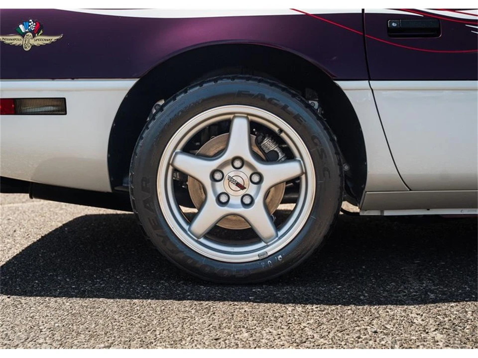 1995 Chevrolet Corvette C4 - Image 20 of 31