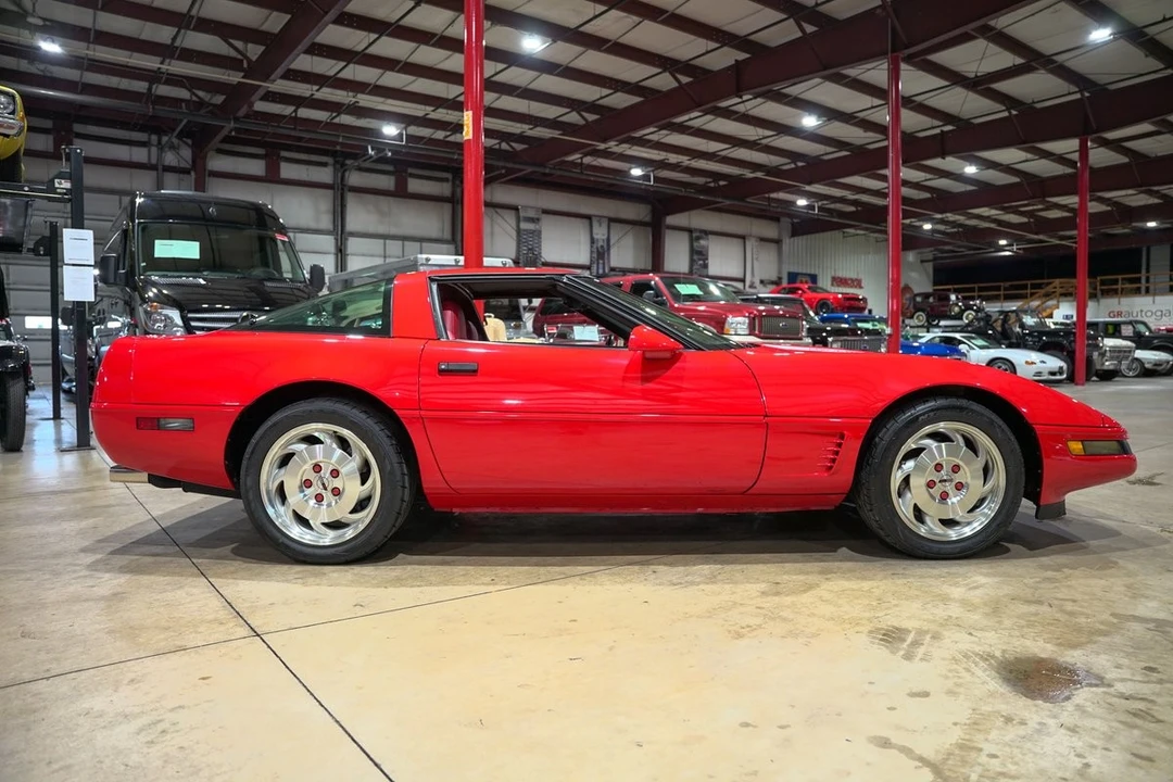 1995 Chevrolet Corvette C4 - Image 10 of 12