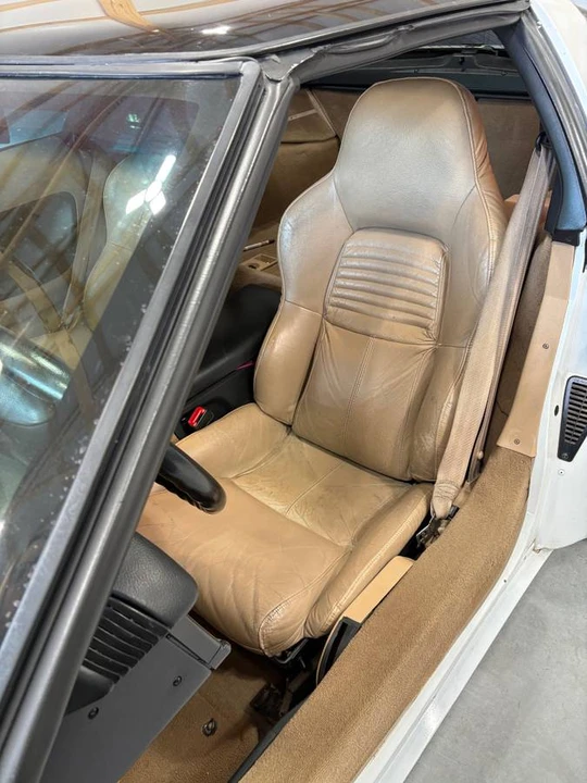 1995 Chevrolet Corvette C4 - Image 8 of 9