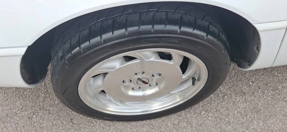 1995 Chevrolet Corvette C4 - Image 7 of 18