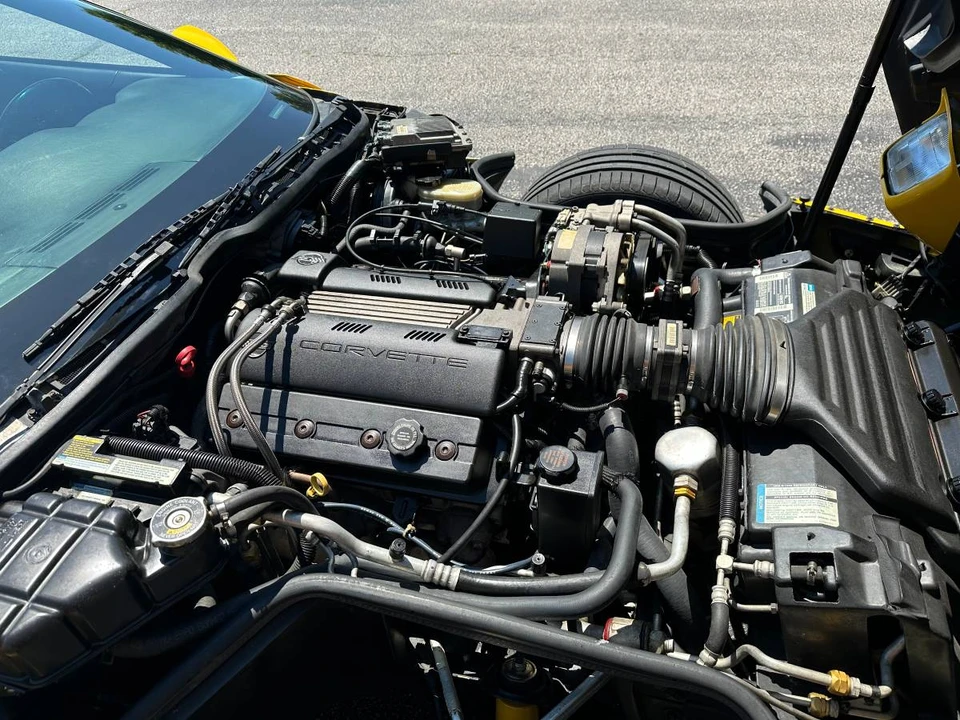 1995 Chevrolet Corvette C4 - Image 9 of 10