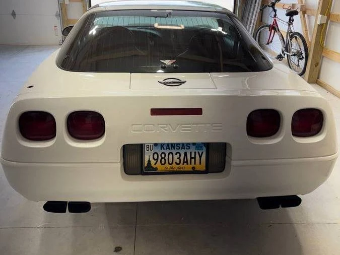 1995 Chevrolet Corvette C4 - Image 5 of 9