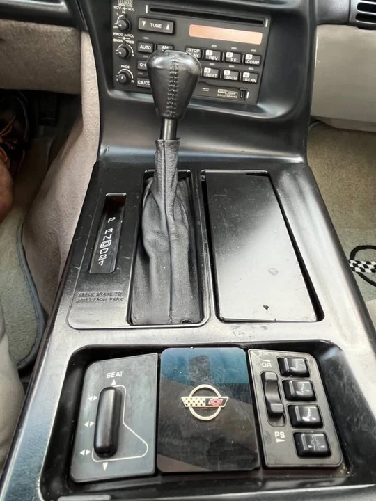 1995 Chevrolet Corvette C4 - Image 13 of 19
