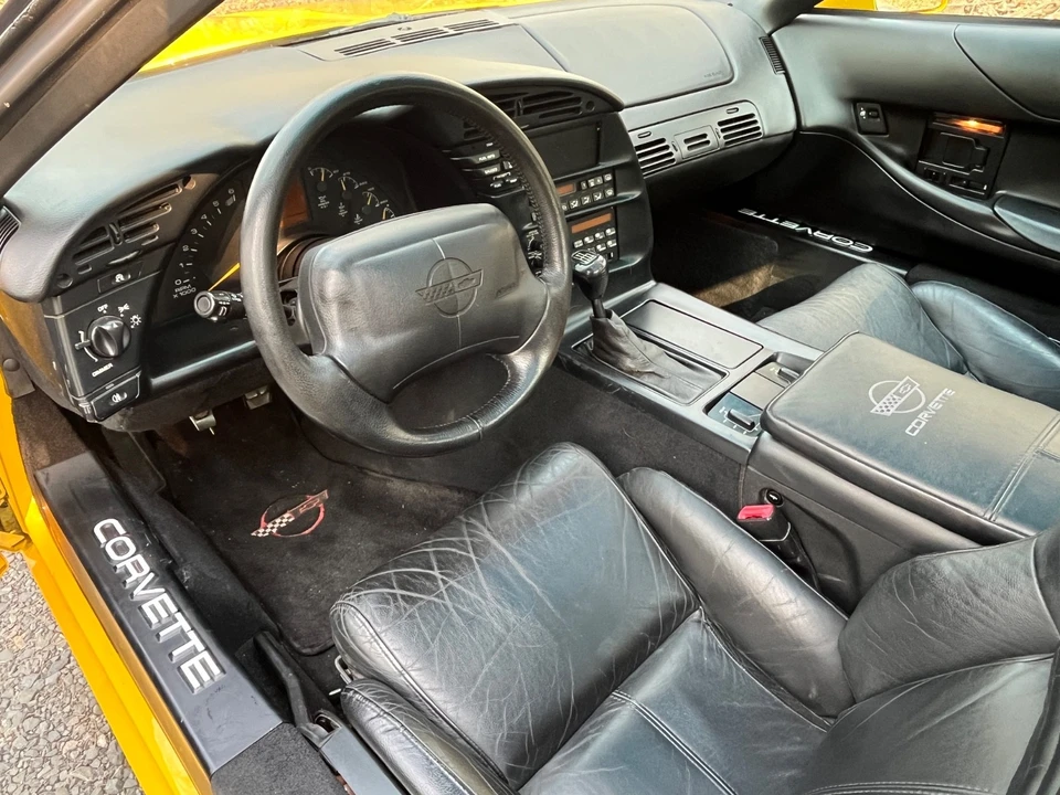 1995 Chevrolet Corvette C4 - Image 12 of 14