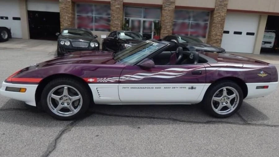 1995 Chevrolet Corvette C4 - Image 2 of 31