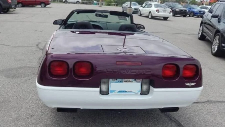 1995 Chevrolet Corvette C4 - Image 24 of 31