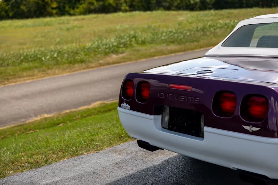 1995 Chevrolet Corvette C4 - Image 16 of 31