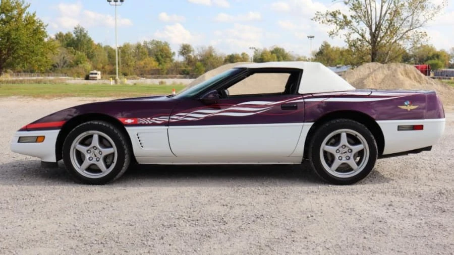 1995 Chevrolet Corvette C4 - Image 2 of 31