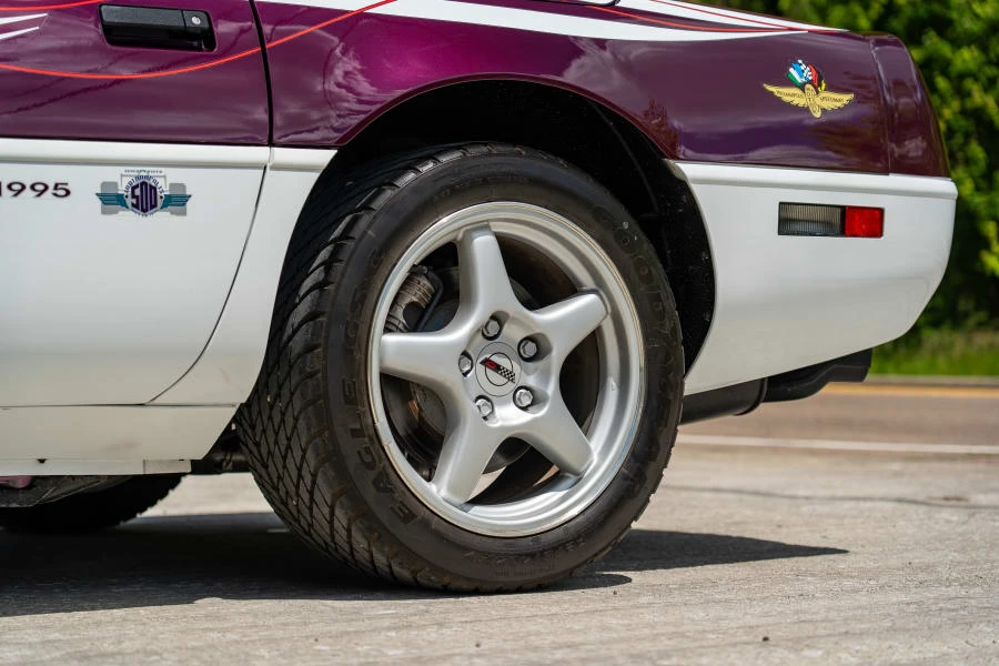 1995 Chevrolet Corvette C4 - Image 10 of 24