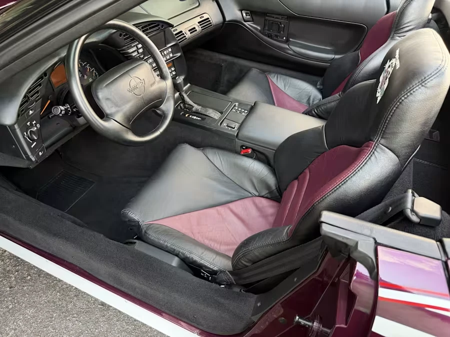 1995 Chevrolet Corvette C4 - Image 18 of 31