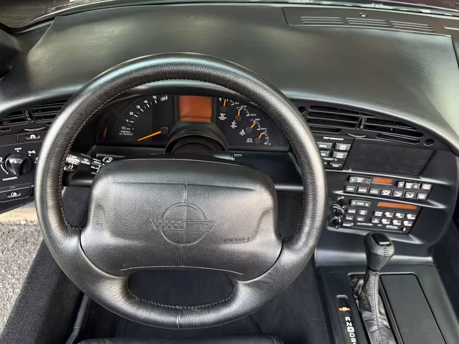 1995 Chevrolet Corvette C4 - Image 24 of 31