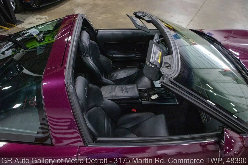 1995 Chevrolet Corvette C4 - Image 16 of 31