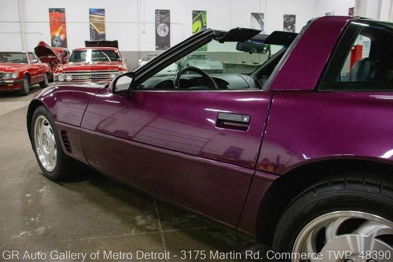 1995 Chevrolet Corvette C4 - Image 24 of 31