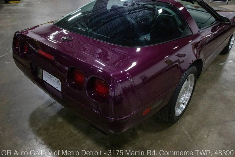 1995 Chevrolet Corvette C4 - Image 17 of 31