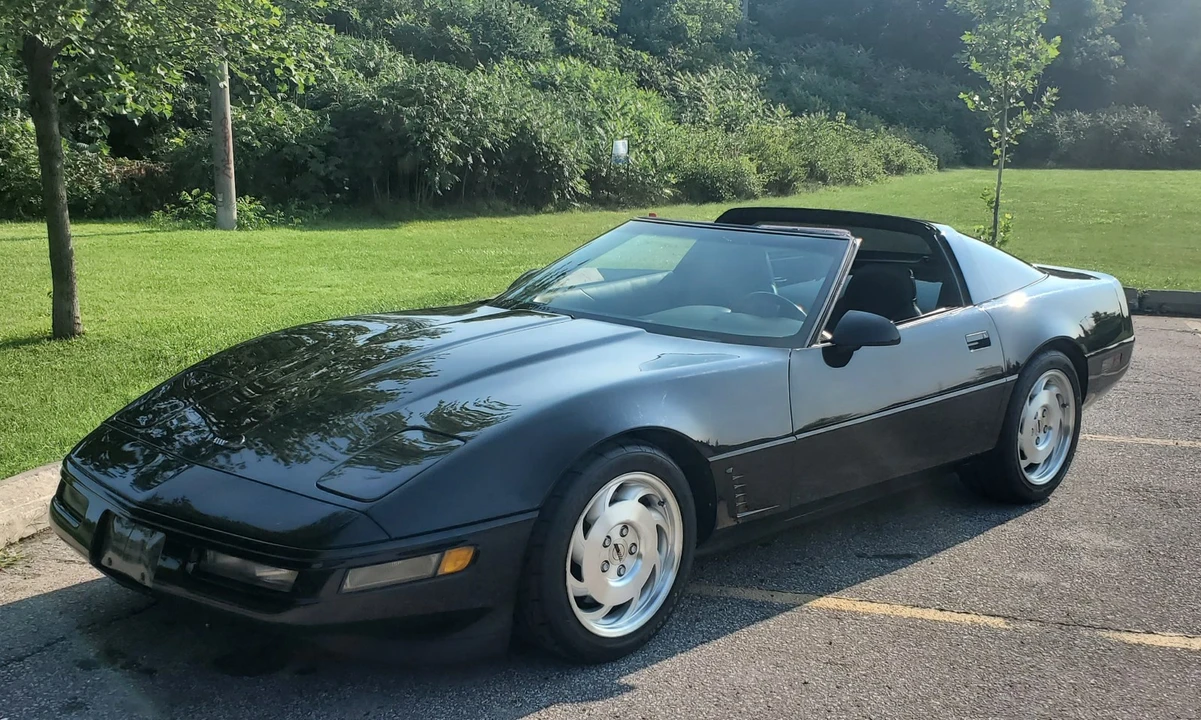 1995 Chevrolet Corvette C4 - Image 16 of 24