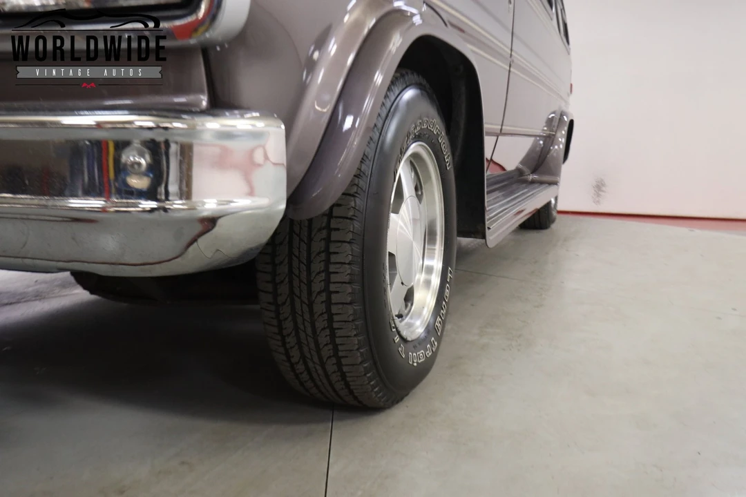 1995 Chevrolet G-Series Van - Image 11 of 12