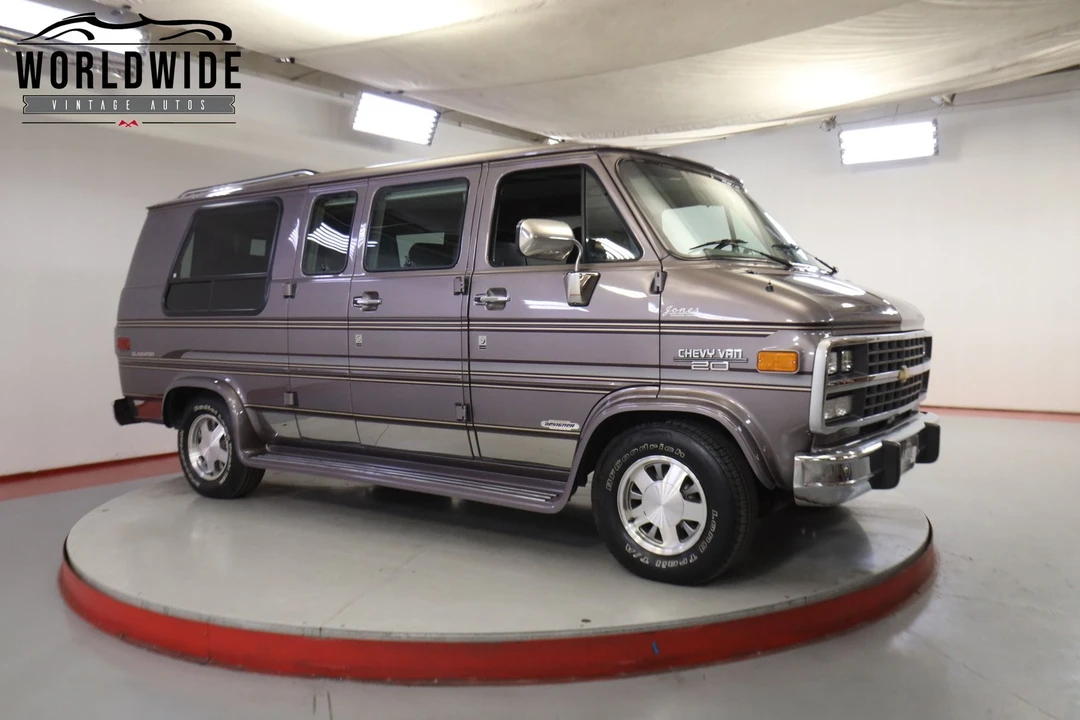 1995 Chevrolet G-Series Van - Image 2 of 12