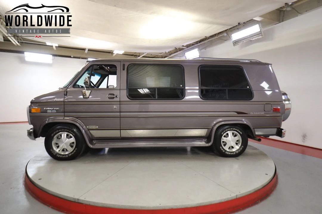 1995 Chevrolet G-Series Van - Image 3 of 12