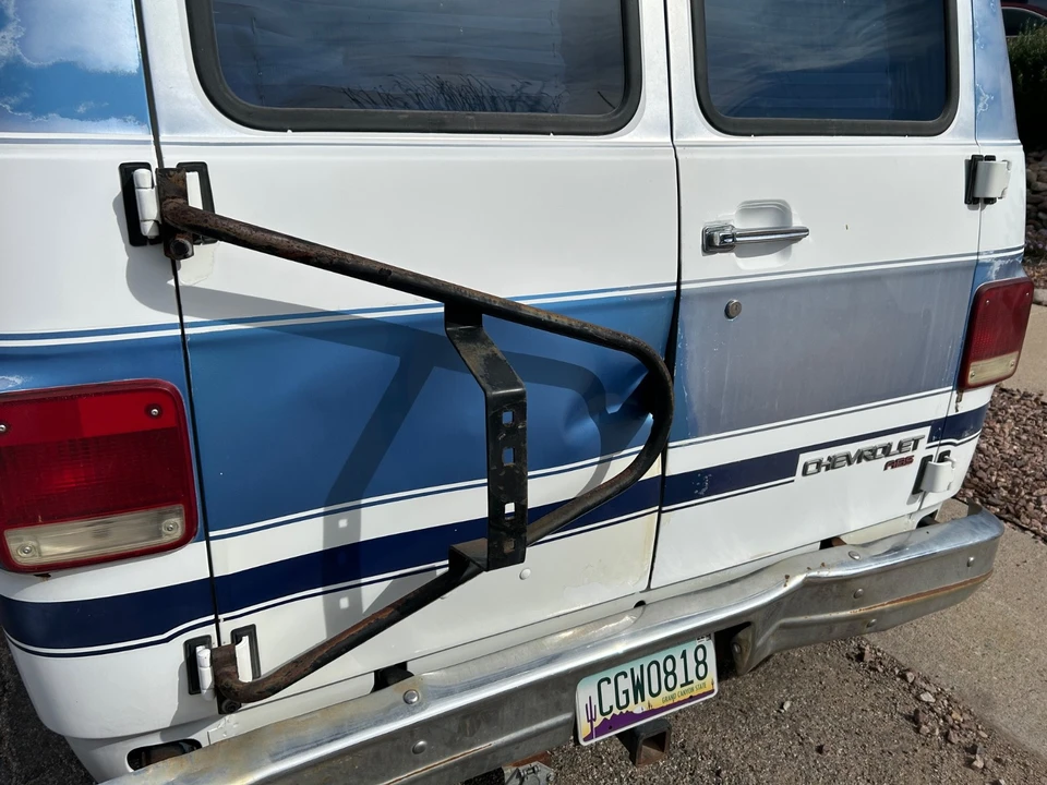 1995 Chevrolet G-Series Van - Image 11 of 19