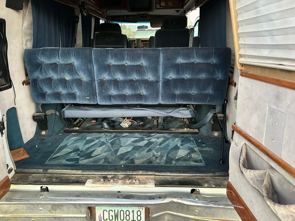 1995 Chevrolet G-Series Van - Image 7 of 19