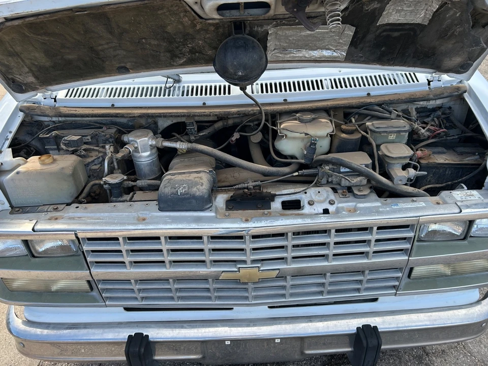 1995 Chevrolet G-Series Van - Image 12 of 19