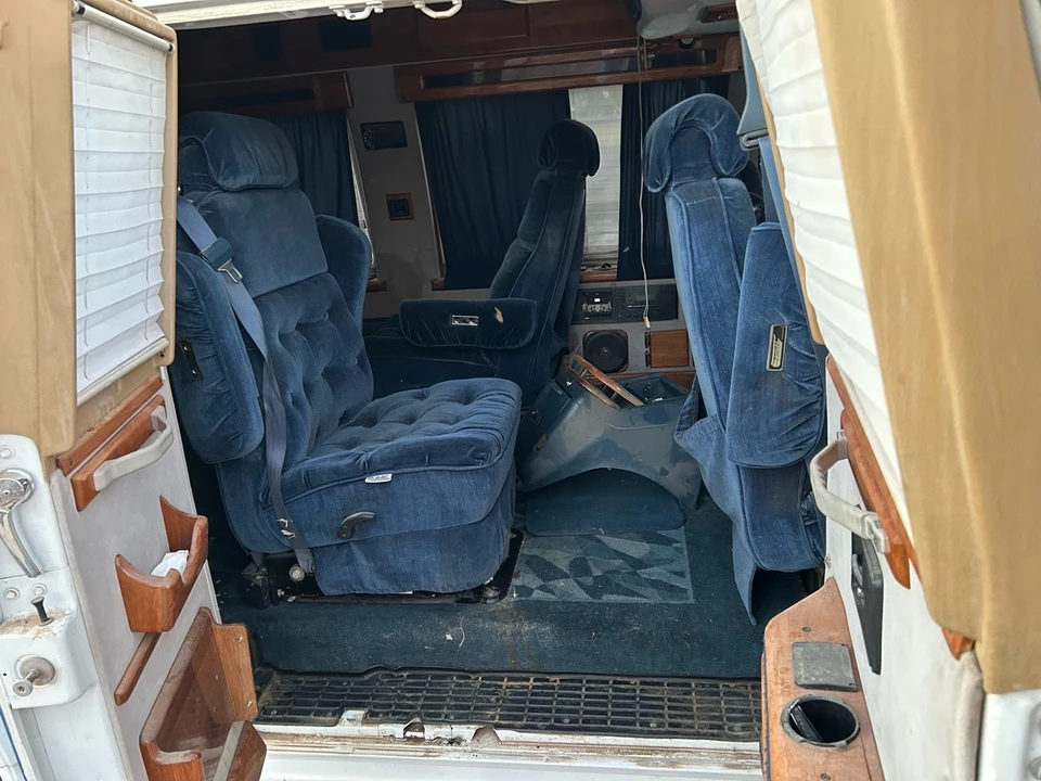 1995 Chevrolet G-Series Van - Image 5 of 19