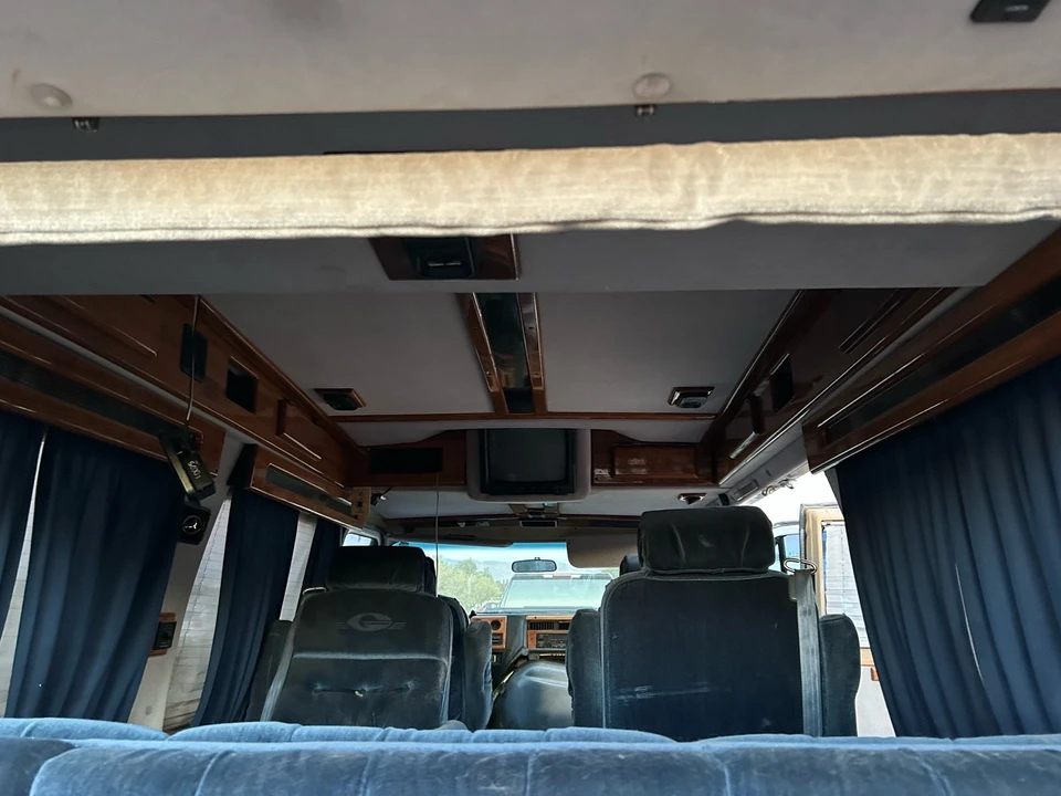 1995 Chevrolet G-Series Van - Image 8 of 19