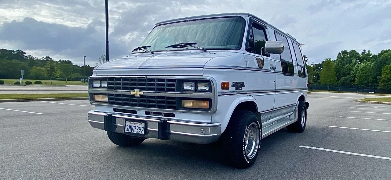 1995 Chevrolet G-Series Van - Image 7 of 10