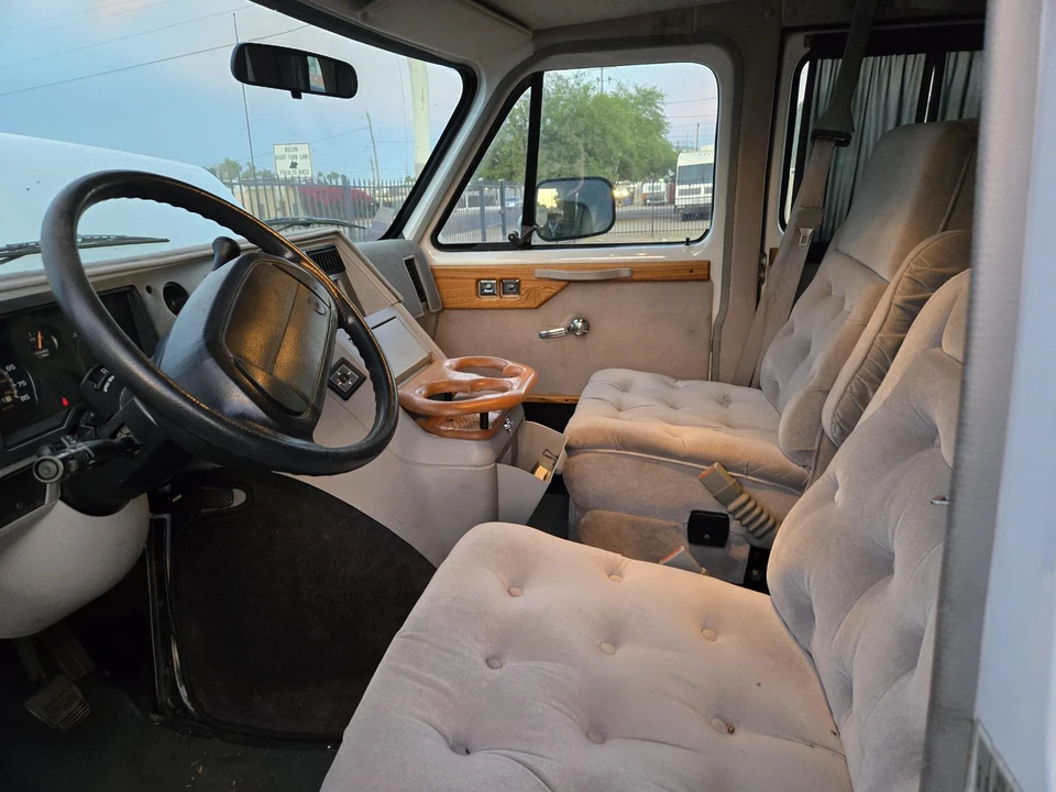 1995 Chevrolet G-Series Van - Image 27 of 31