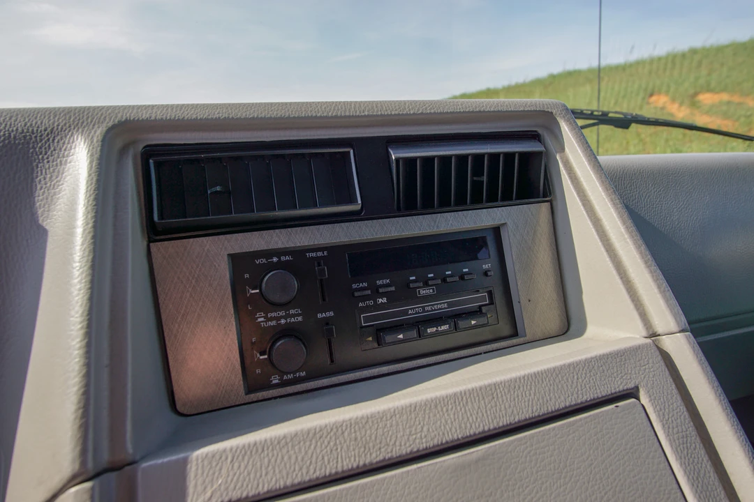 1995 Chevrolet G-Series Van - Image 23 of 31