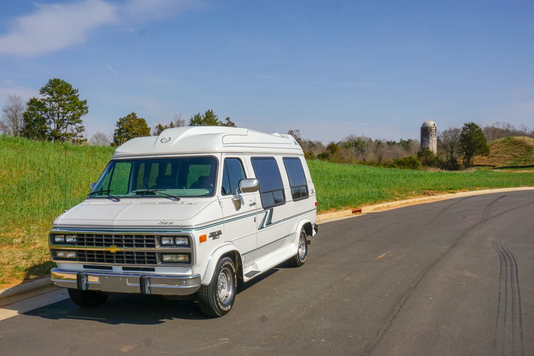 1995 Chevrolet G-Series Van - Image 4 of 31