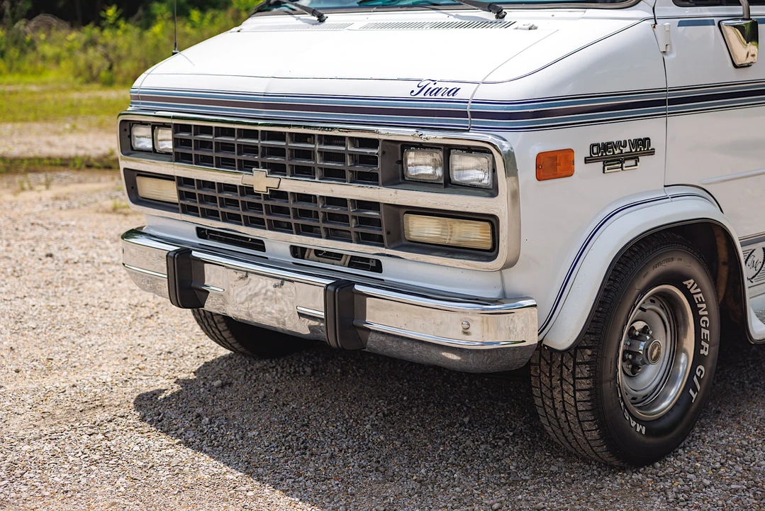 1995 Chevrolet G-Series Van - Image 16 of 31