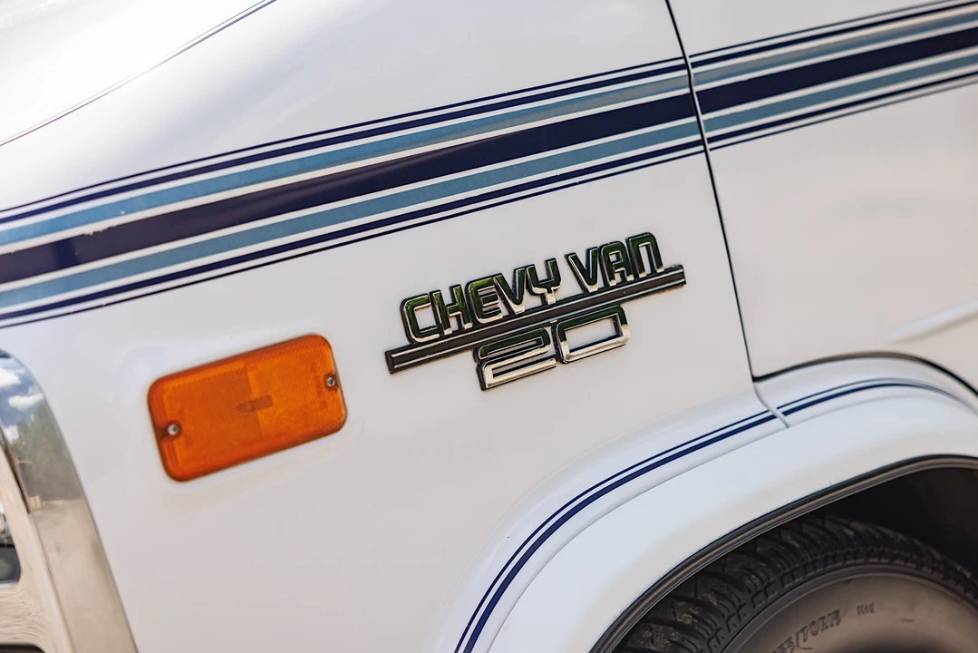1995 Chevrolet G-Series Van - Image 27 of 31